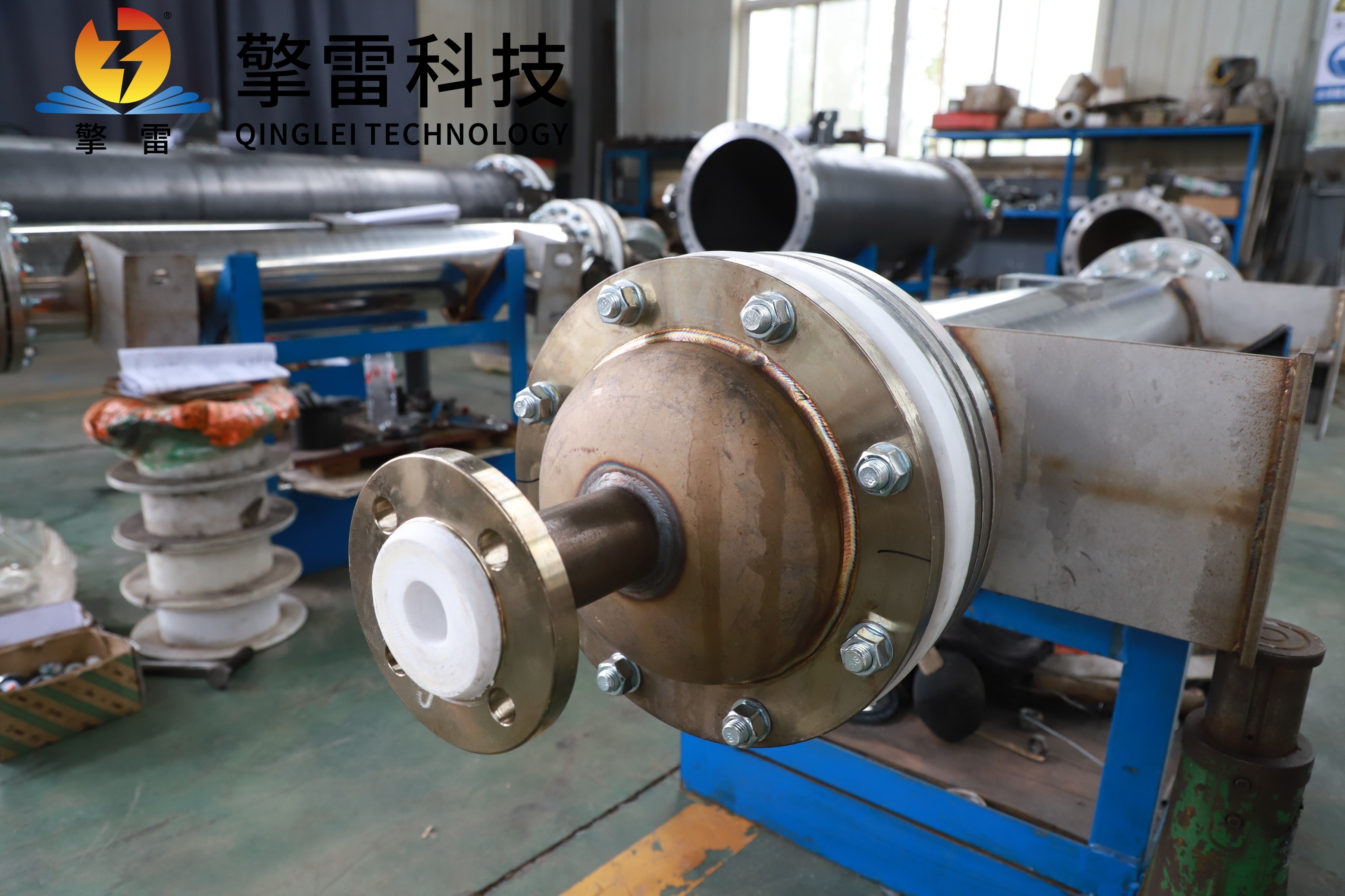 IMG_3979.JPG 制药加热列碳化硅换热器结构